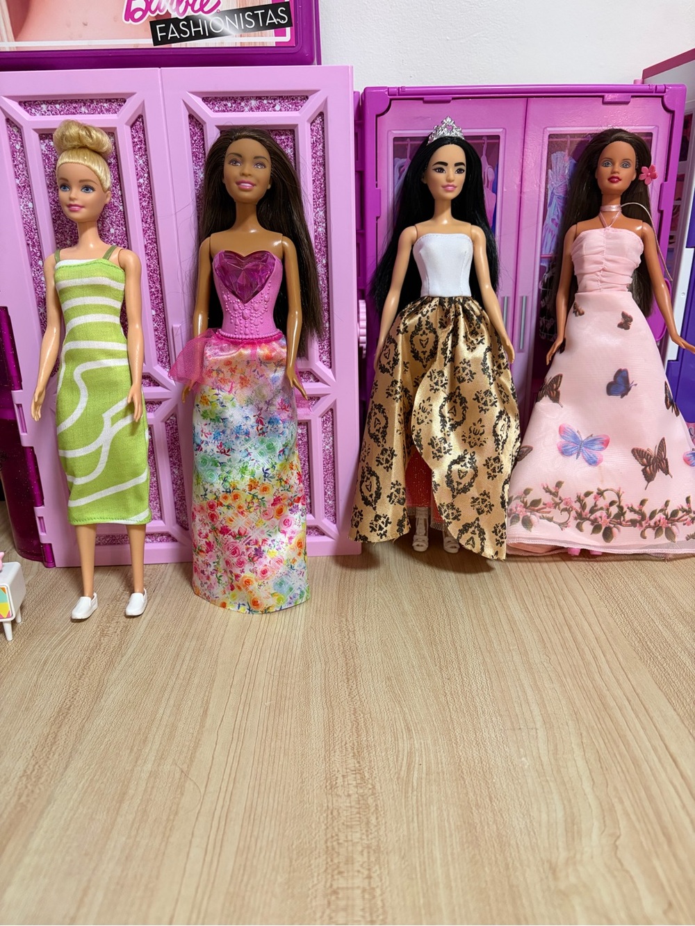 Barbie Fashion Dolls Mixed Color Dresses Pack